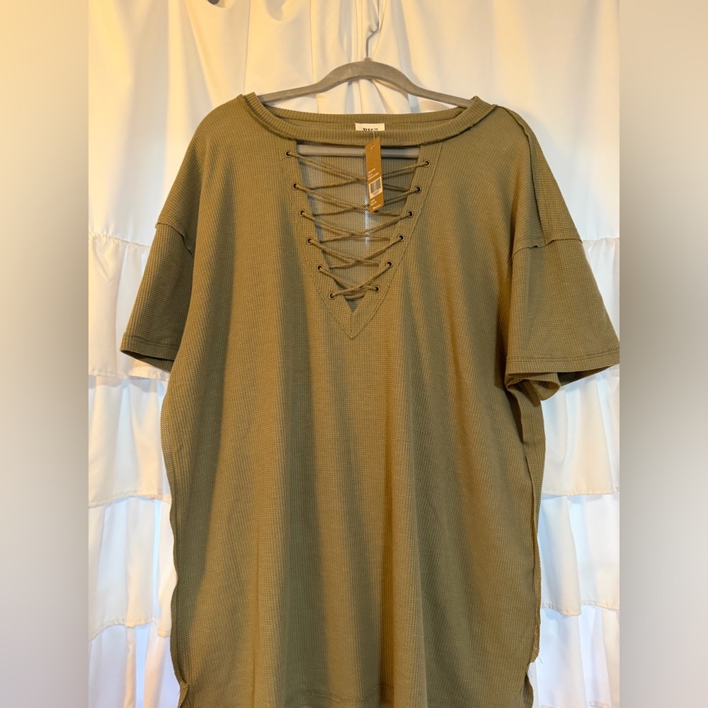 BKE Olive Lace-Up Short Sleeve Top